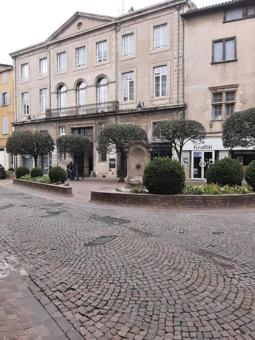 Apartament T3 Hyper-Centre Au Calme Tout Equipe Parking Prive Castres  Zewnętrze zdjęcie
