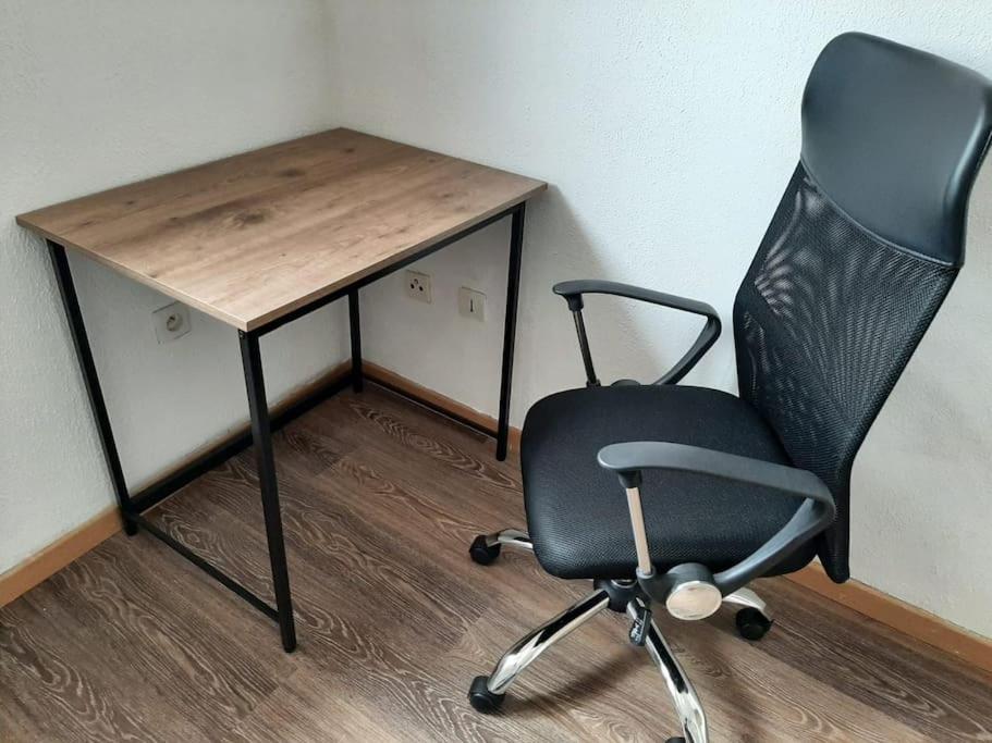 Apartament T3 Hyper-Centre Au Calme Tout Equipe Parking Prive Castres  Zewnętrze zdjęcie